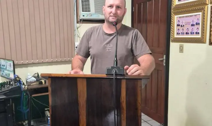 Câmara realiza 11ª sessão ordinária com participação de vereadores e secretária de Assistência Social