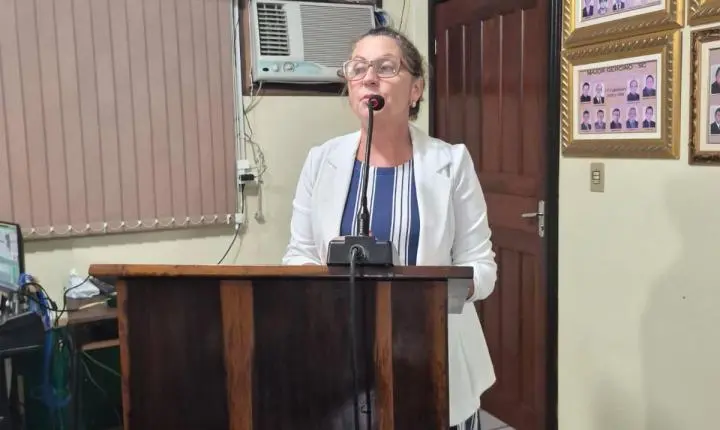 Câmara realiza 11ª sessão ordinária com participação de vereadores e secretária de Assistência Social