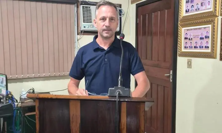 Câmara realiza 11ª sessão ordinária com participação de vereadores e secretária de Assistência Social