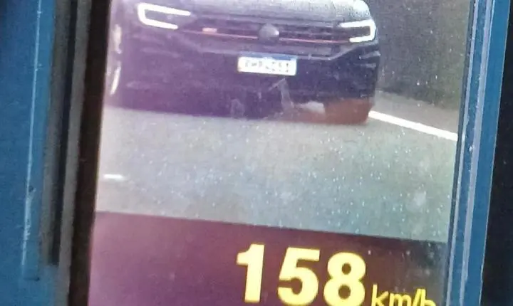 Feriadão de Tiradentes: PRF flagra milhares de infrações de trânsito nas rodovias catarinenses